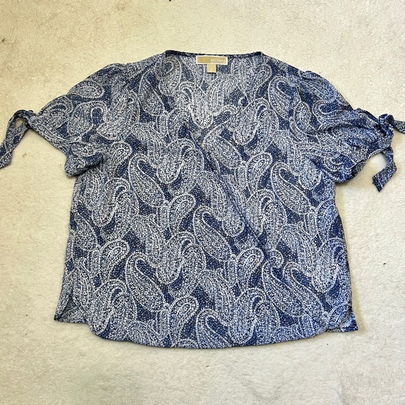 Michael Kors Paisley Wrap Short Sleeve Blouse - Medium - Picture 2 of 9